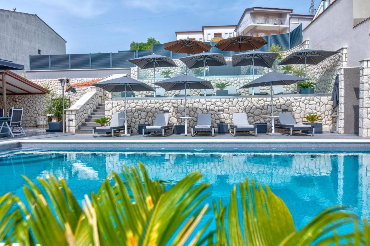 Villa Vivien Crikvenica Bagian luar foto