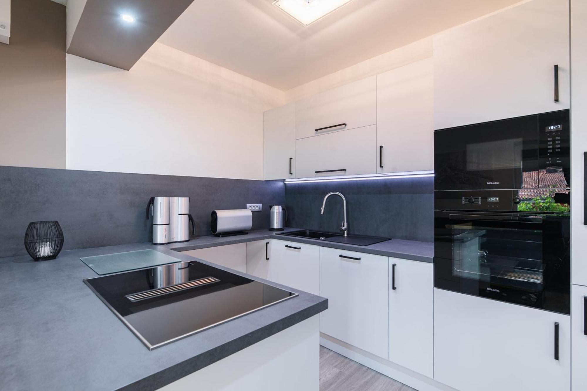 Villa Vivien Crikvenica Bagian luar foto