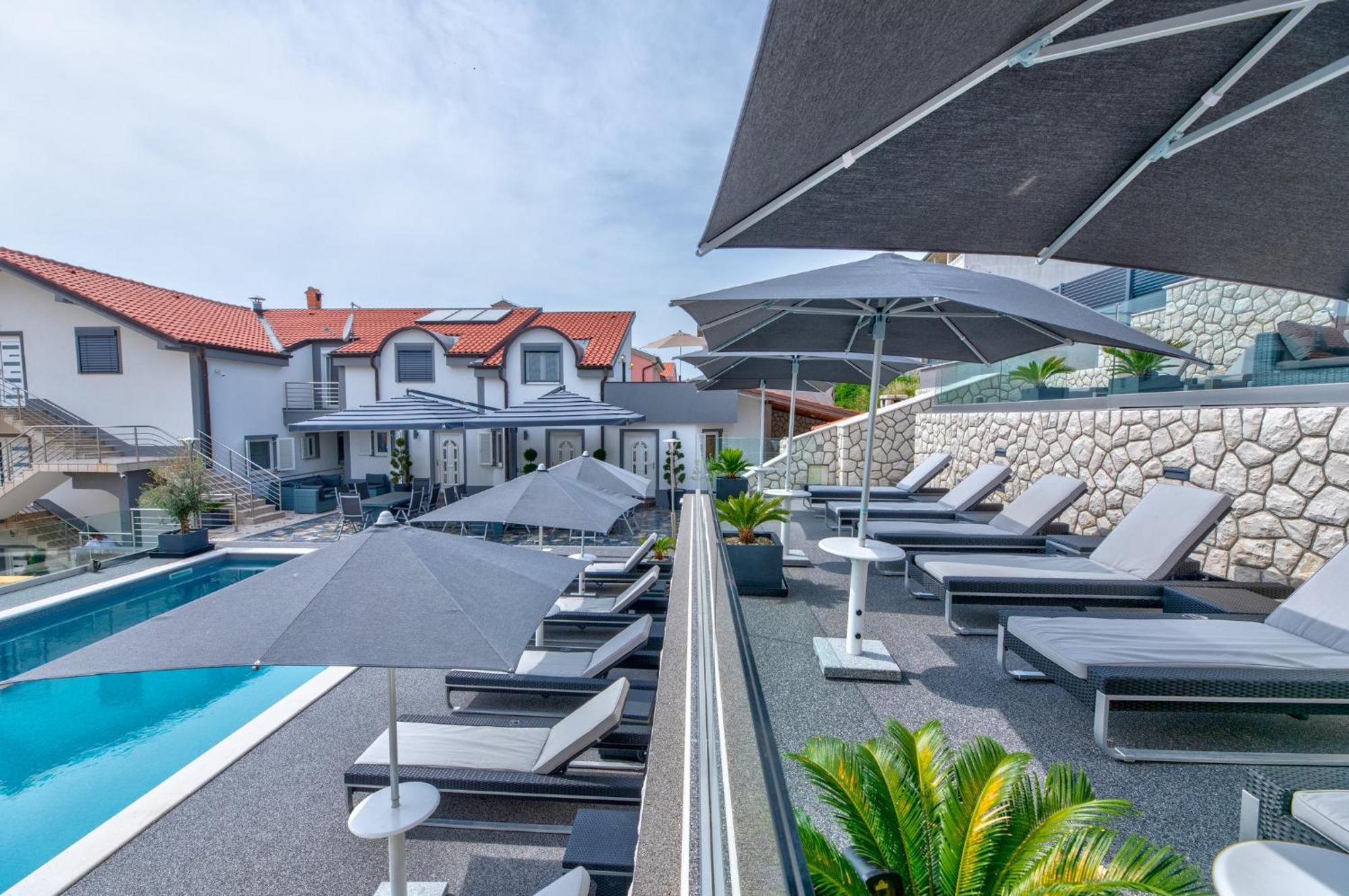 Villa Vivien Crikvenica Bagian luar foto